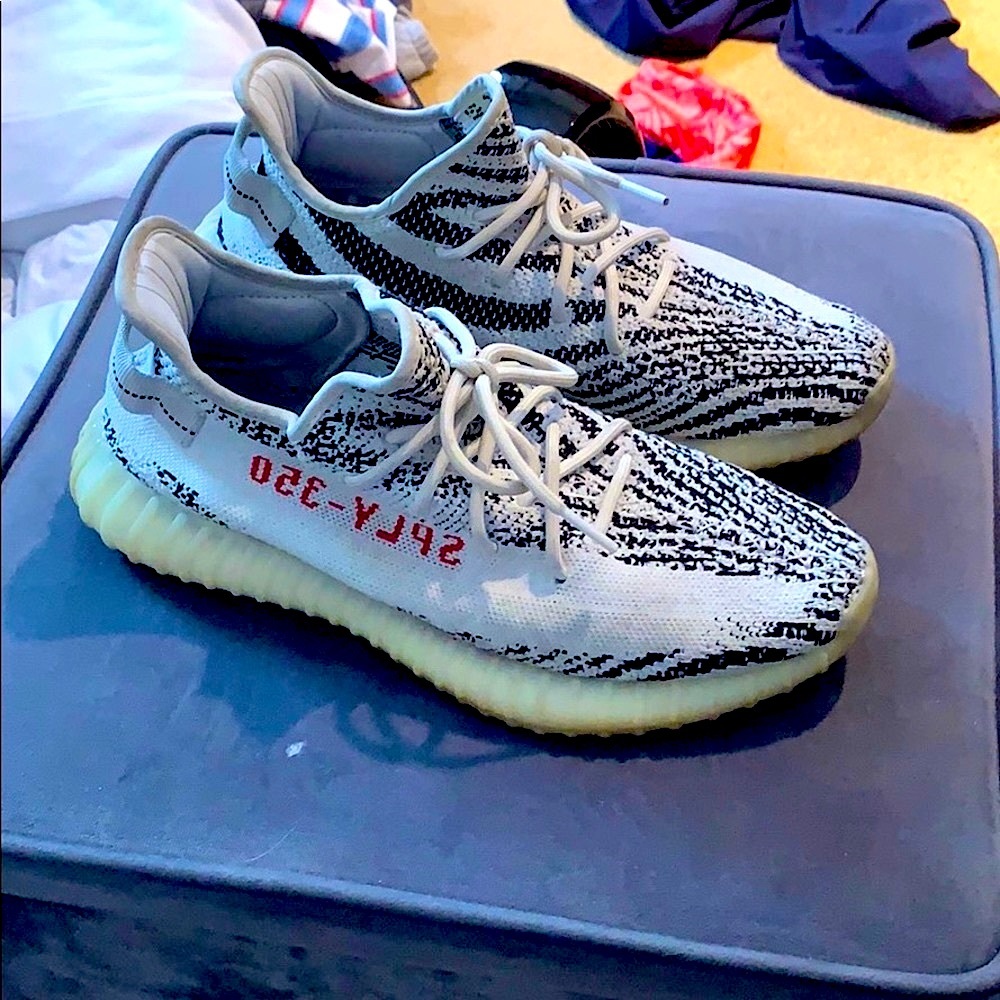 Men’s adidas yeezy boost 350 v2 Zebra US 11